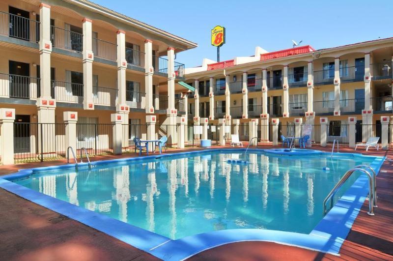 Hotel Super 8 By Wyndham Roseburg Exterior foto